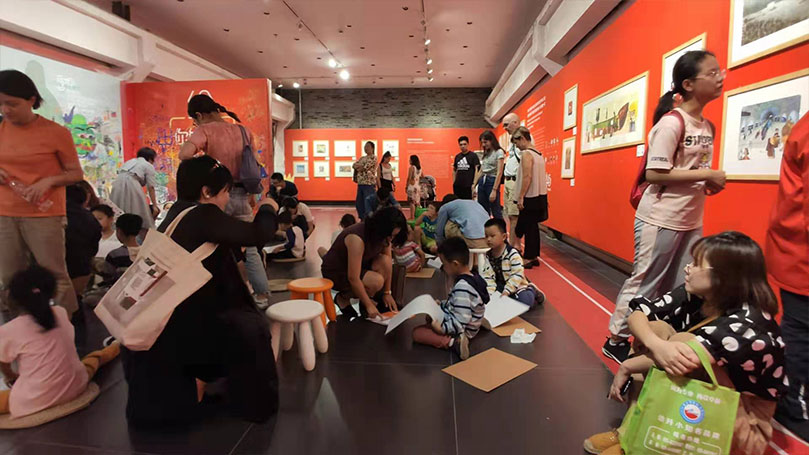 羽閱童書(shū)插畫(huà)展拍(pāi)攝花(huā)絮