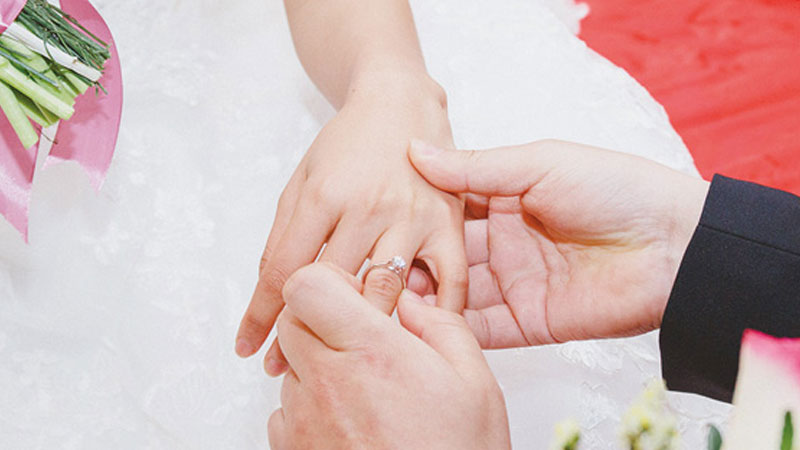 愛(ài)情故事(shì)短(duǎn)視(shì)頻(pín)